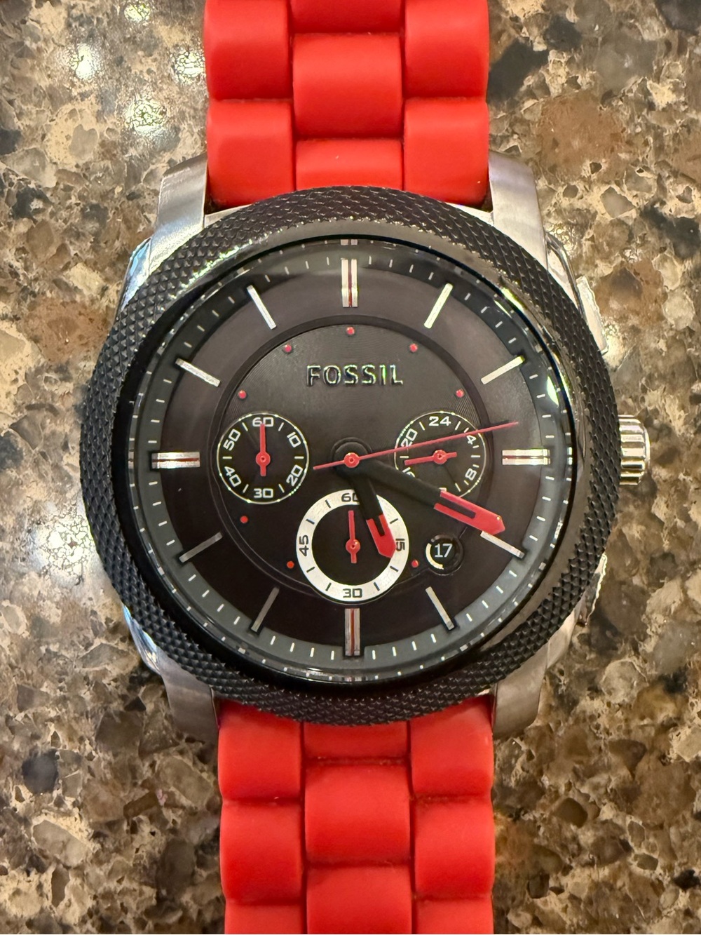 Fossil Men's chronograph watch, FS4598 stainless steel case with black dial. EUC